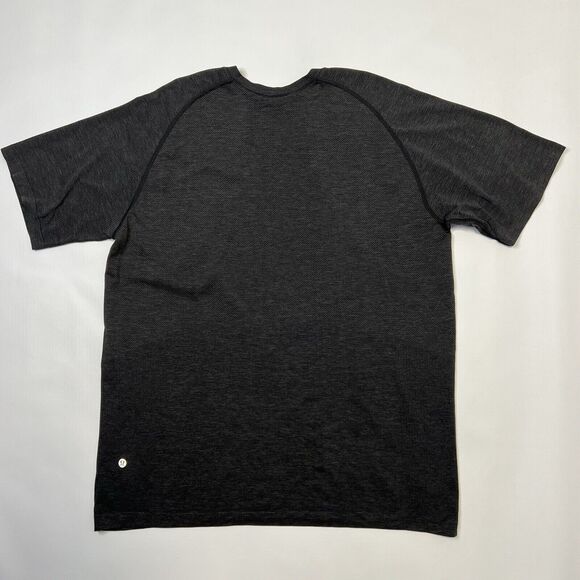 Lululemon Shirt Mens 2XL Metal Vent Performance Mesh Dot Gray Movement Medicine - Picture 10 of 10
